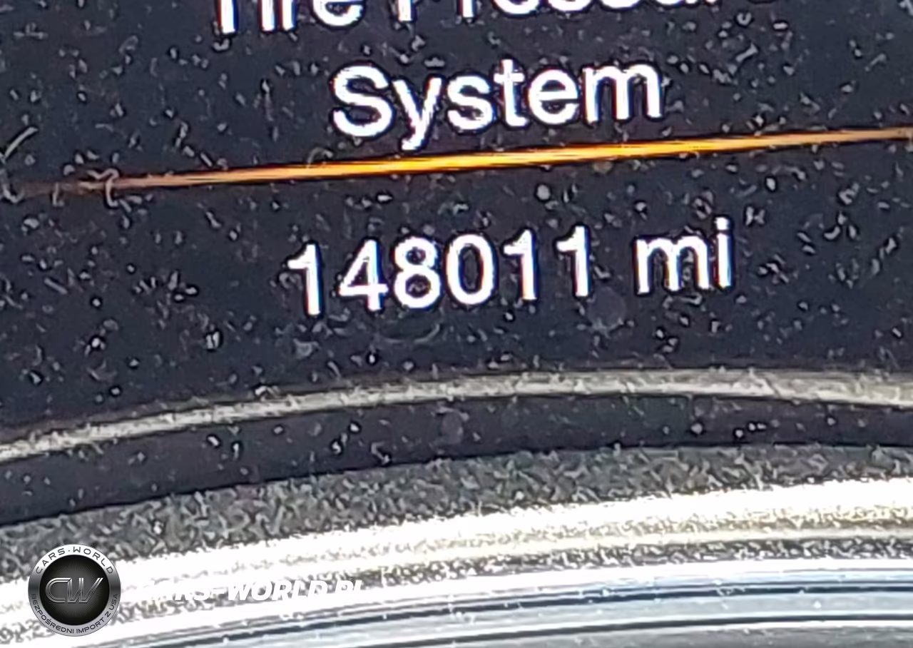 2018 Jeep Grand Cherokee Laredo 4X4 VIN:1C4RJFAGXJC276513 - 15