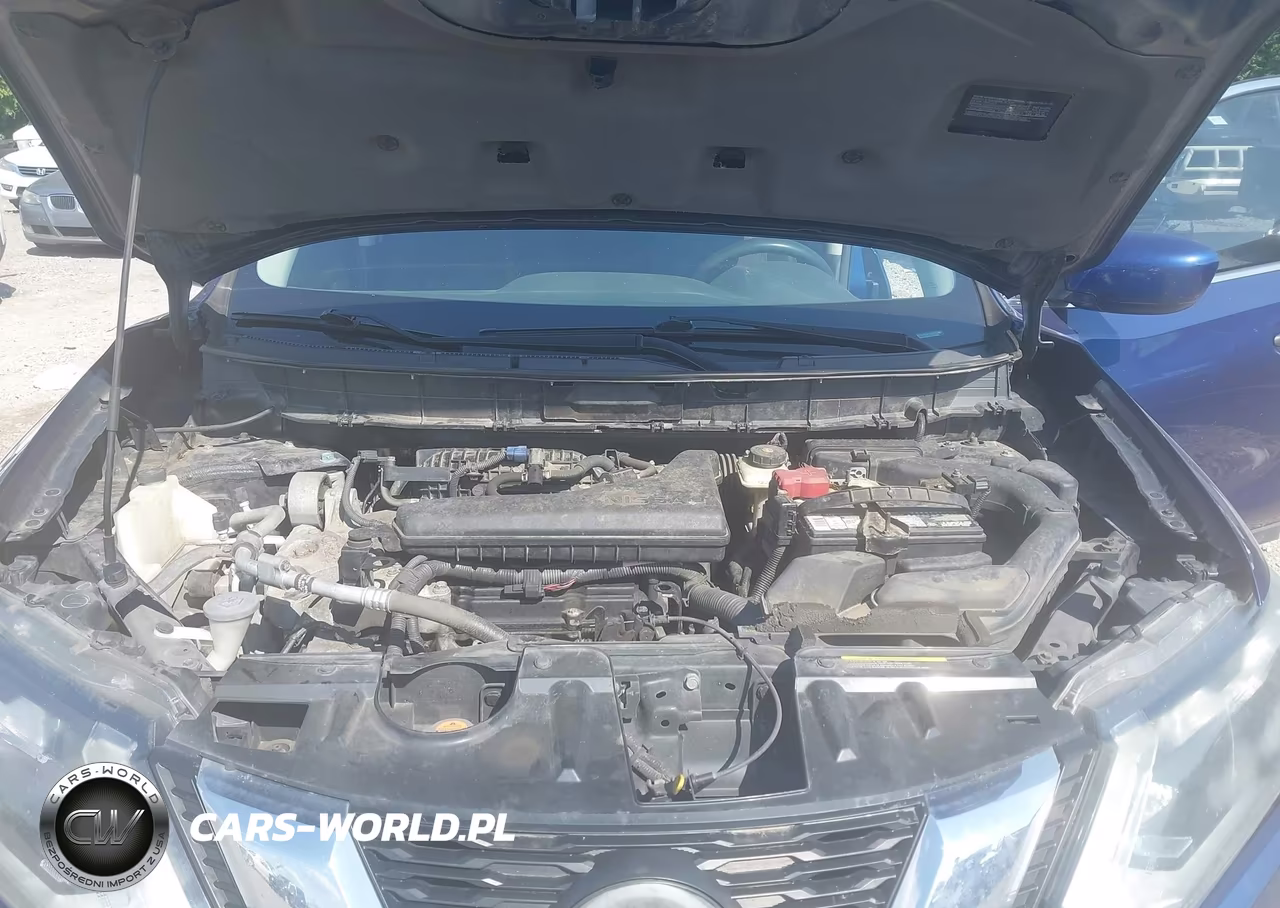 2018 Nissan Rogue S VIN:5N1AT2MT0JC760565 - 10