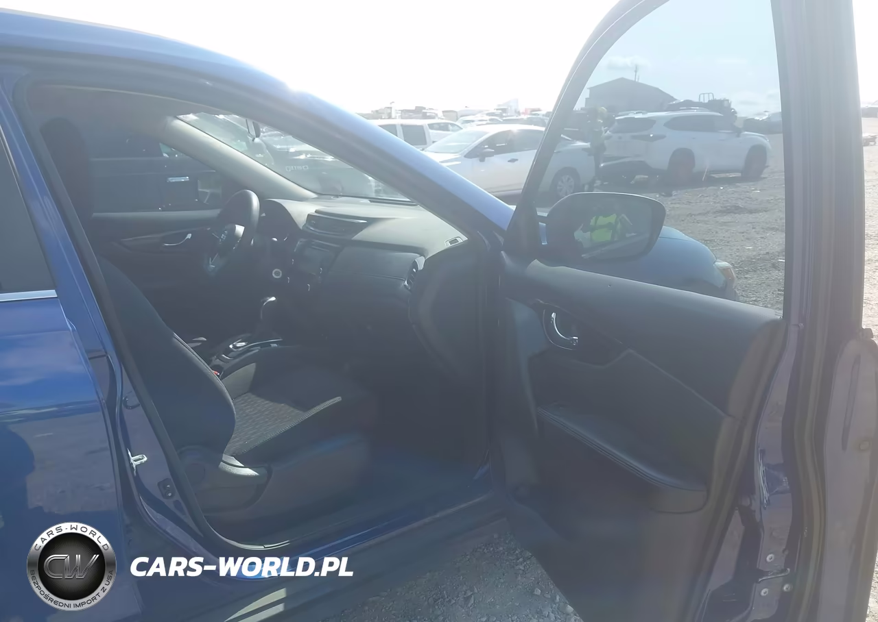 2018 Nissan Rogue S VIN:5N1AT2MT0JC760565 - 5