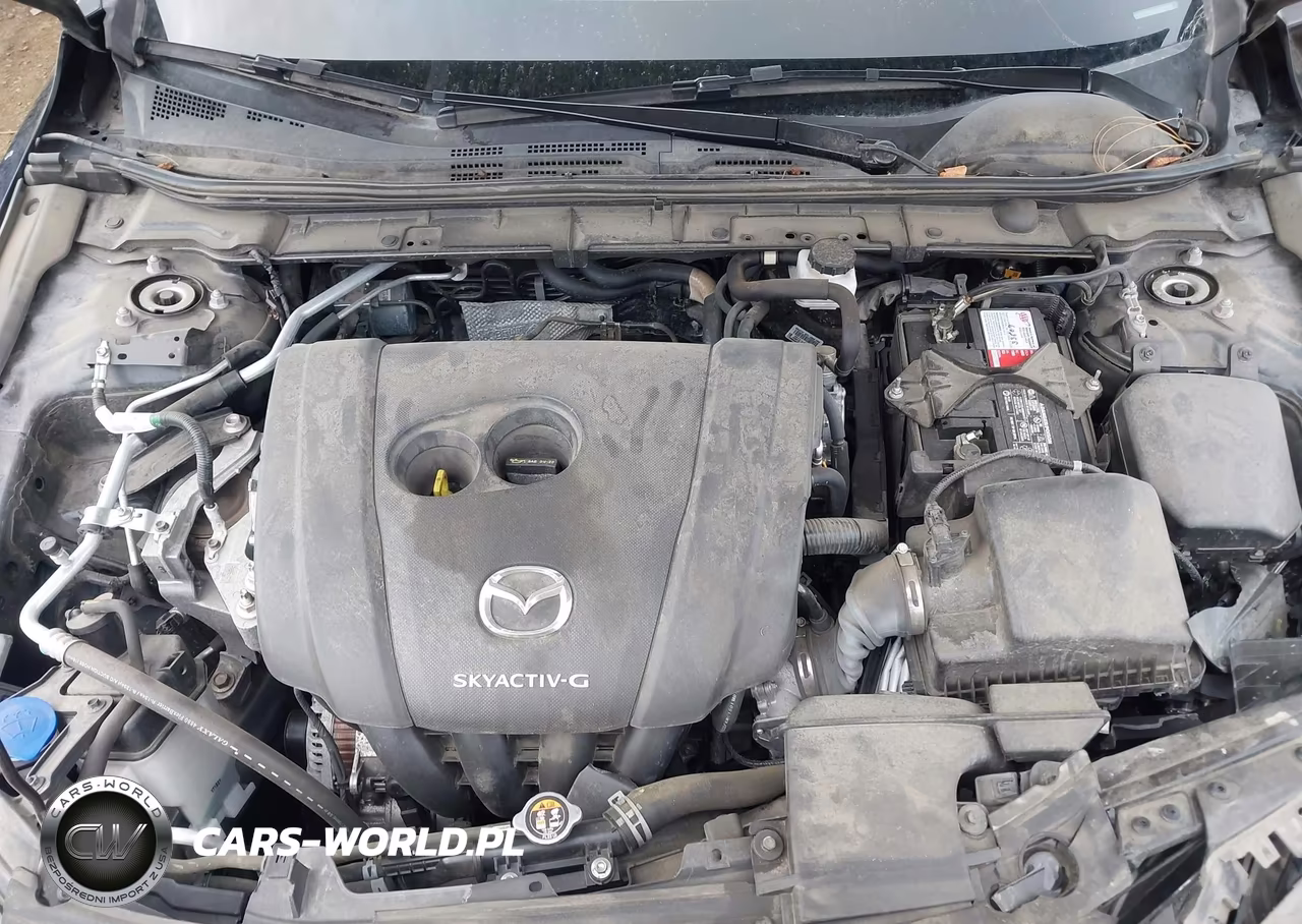 2022 Mazda Mazda3 Premium VIN:3MZBPBDL7NM300298 - 10