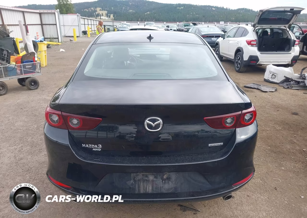 2022 Mazda Mazda3 Premium VIN:3MZBPBDL7NM300298 - 16