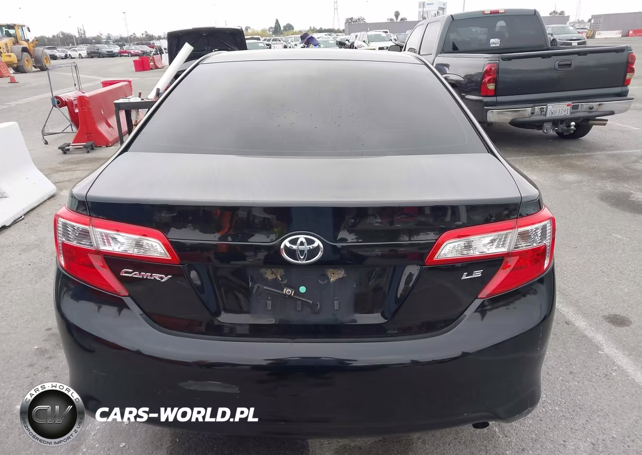 2012 Toyota Camry Le VIN:4T4BF1FK2CR167755 - 18