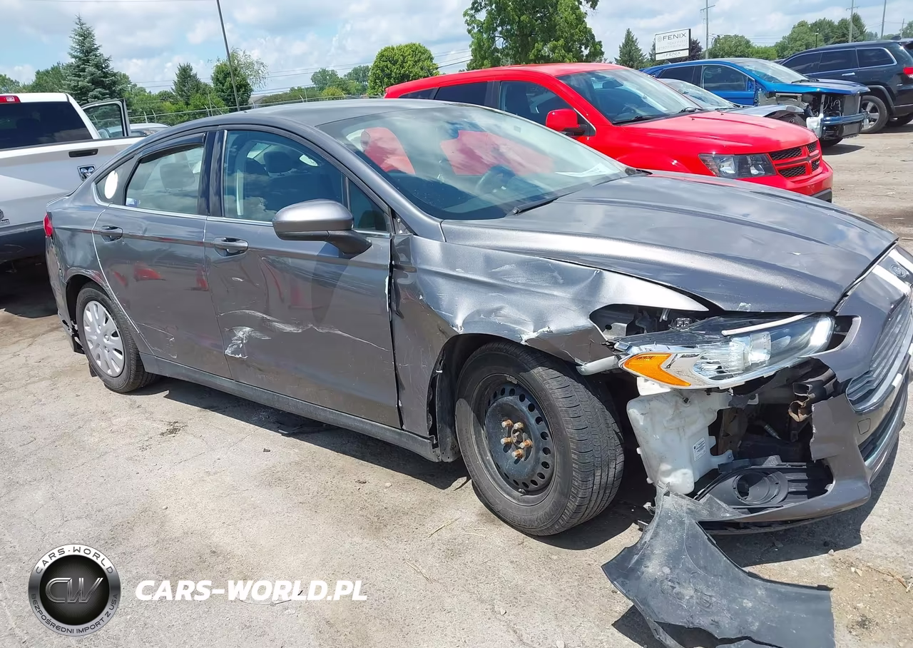 2014 Ford Fusion S – zdjęcie 1 z 15