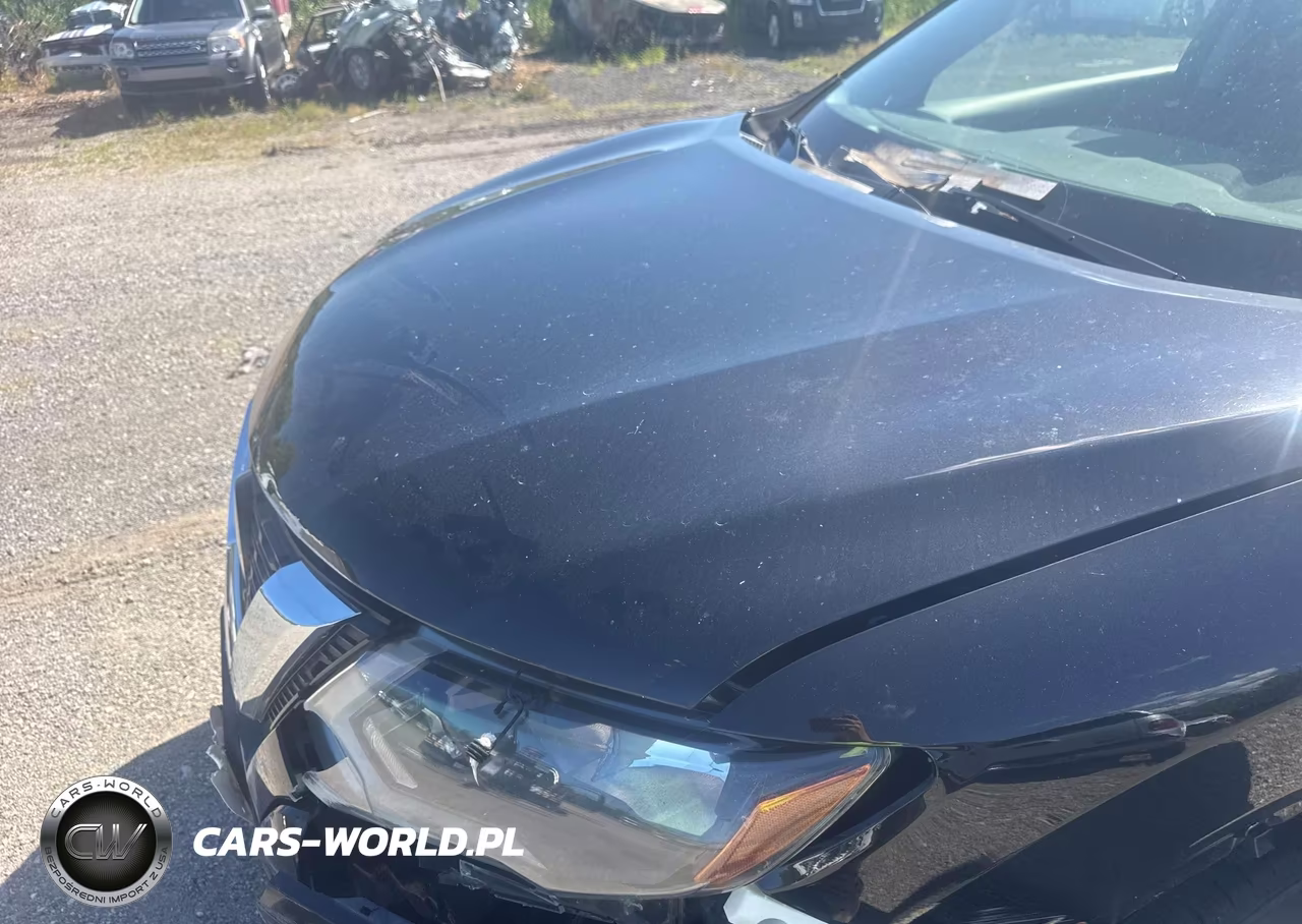 2019 Nissan Rogue S VIN:5N1AT2MV8KC733990 - 10