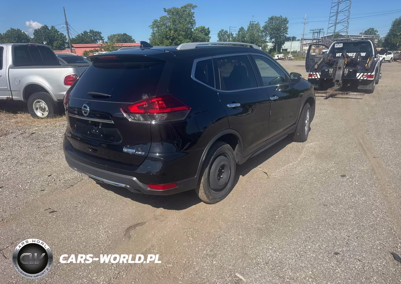 2019 Nissan Rogue S VIN:5N1AT2MV8KC733990 - 4