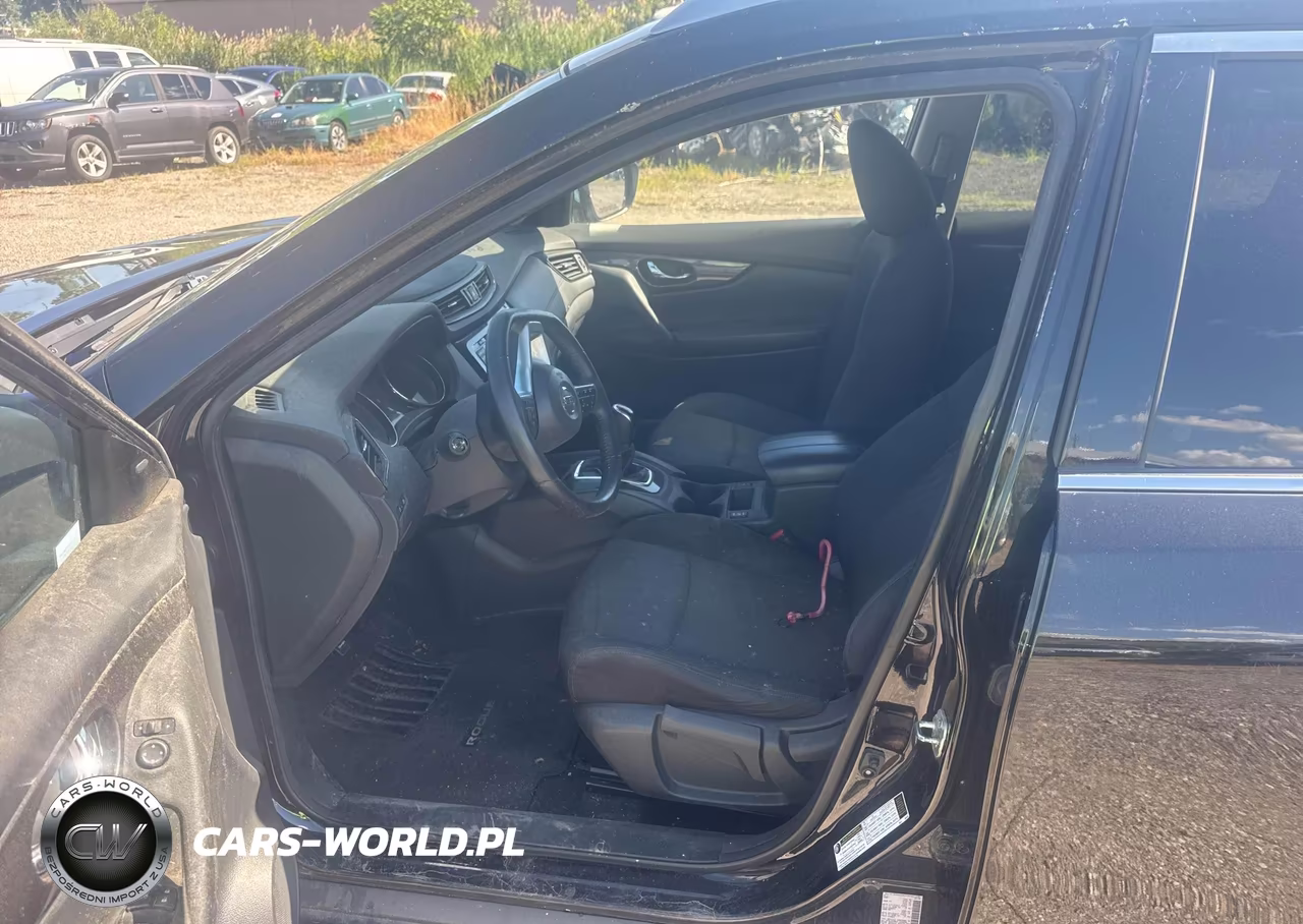 2019 Nissan Rogue S VIN:5N1AT2MV8KC733990 - 5