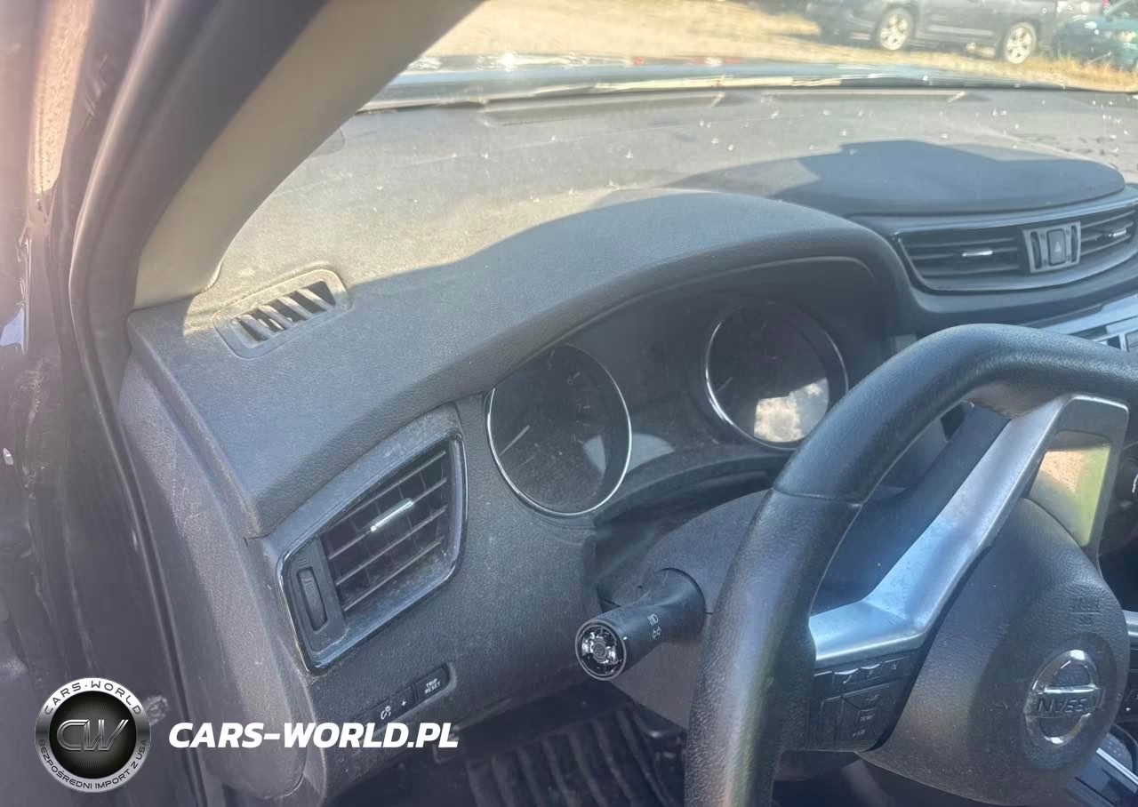 2019 Nissan Rogue S VIN:5N1AT2MV8KC733990 - 7