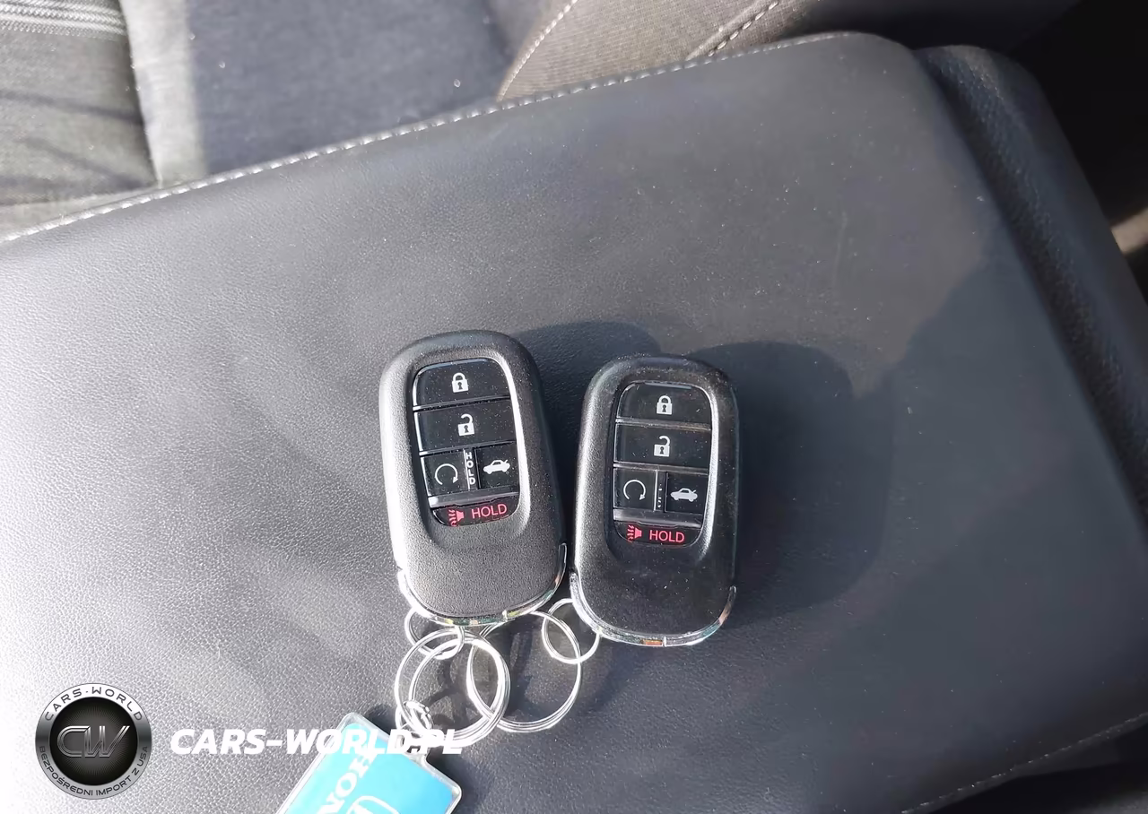 2025 Honda Accord Hybrid Sport VIN:1HGCY2F56SA020370 - 11