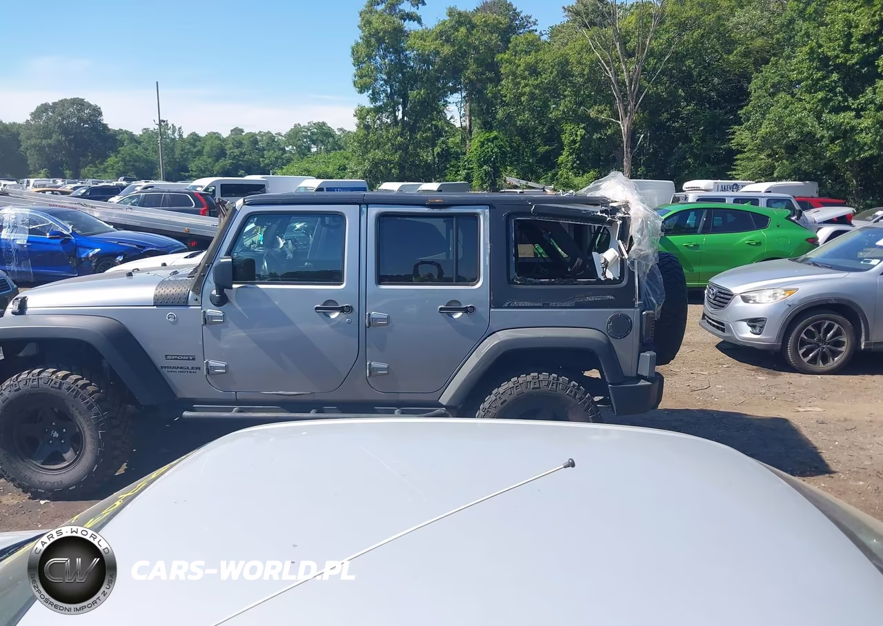 2017 Jeep Wrangler Unlimited Sport VIN:1C4BJWDG8HL598865 - 14
