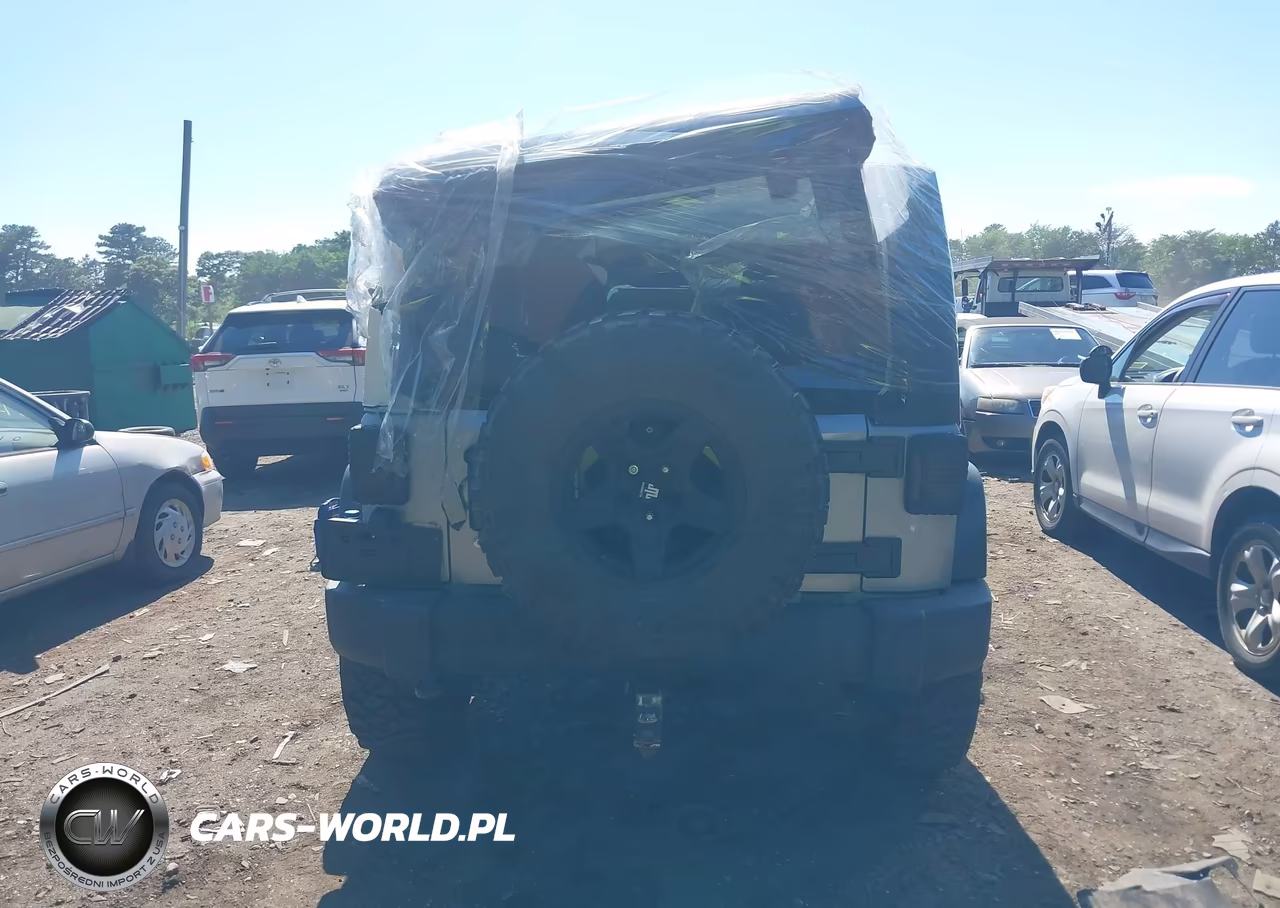 2017 Jeep Wrangler Unlimited Sport VIN:1C4BJWDG8HL598865 - 16