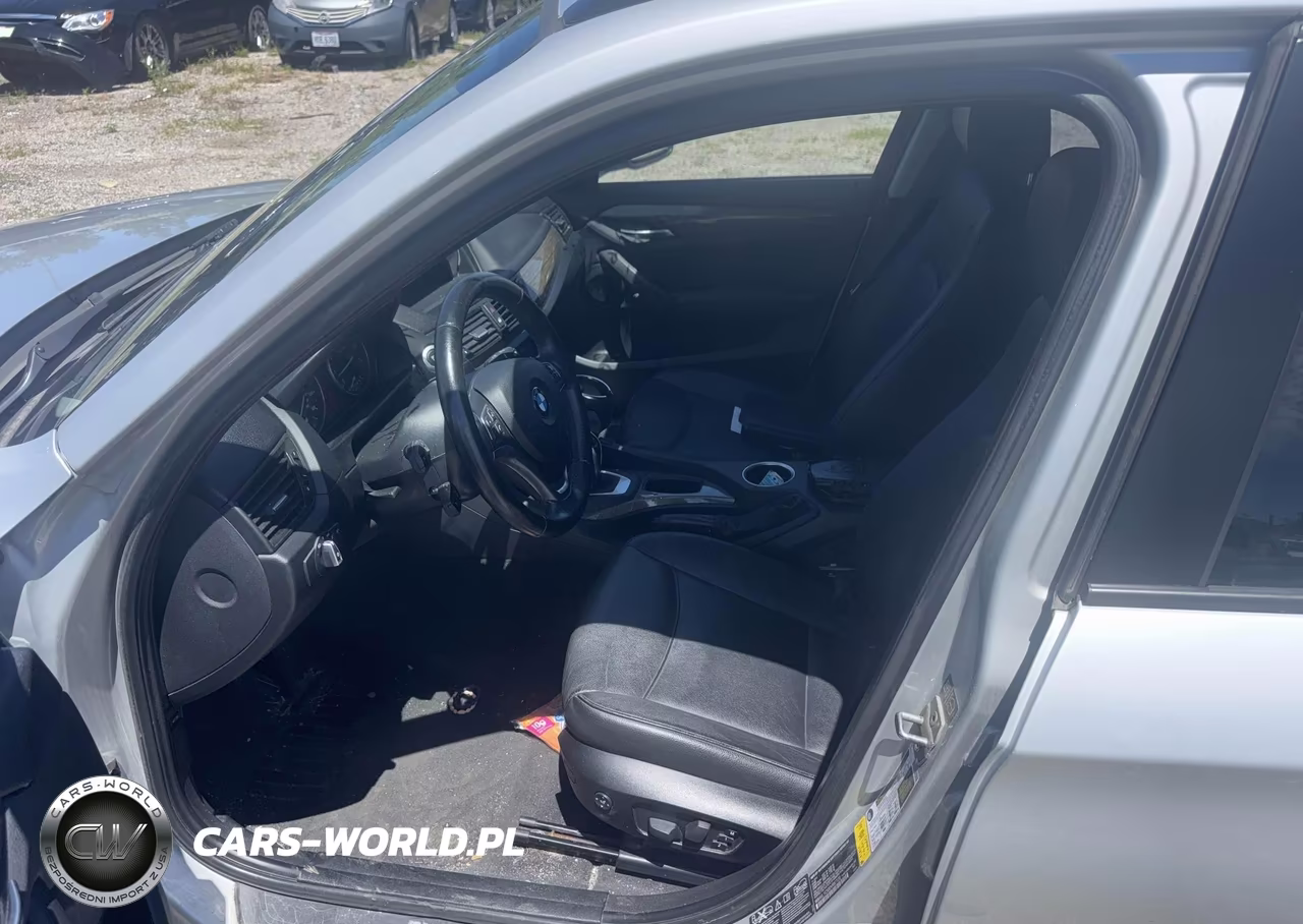 2013 BMW X1 xDrive28I VIN:WBAVL1C50DVR87120 - 5
