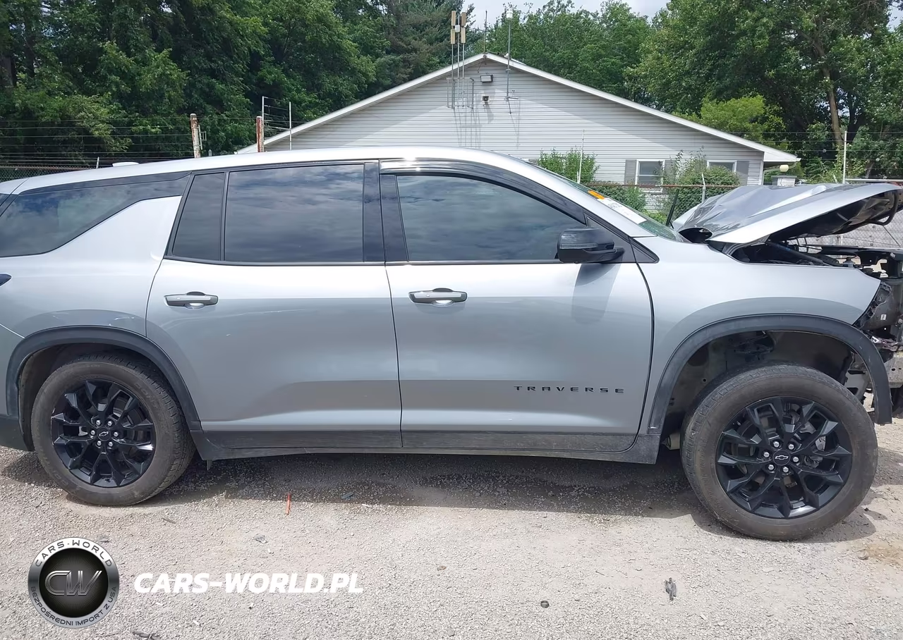 2024 Chevrolet Traverse Awd Ls VIN:1GNEVEKS3RJ179071 - 13