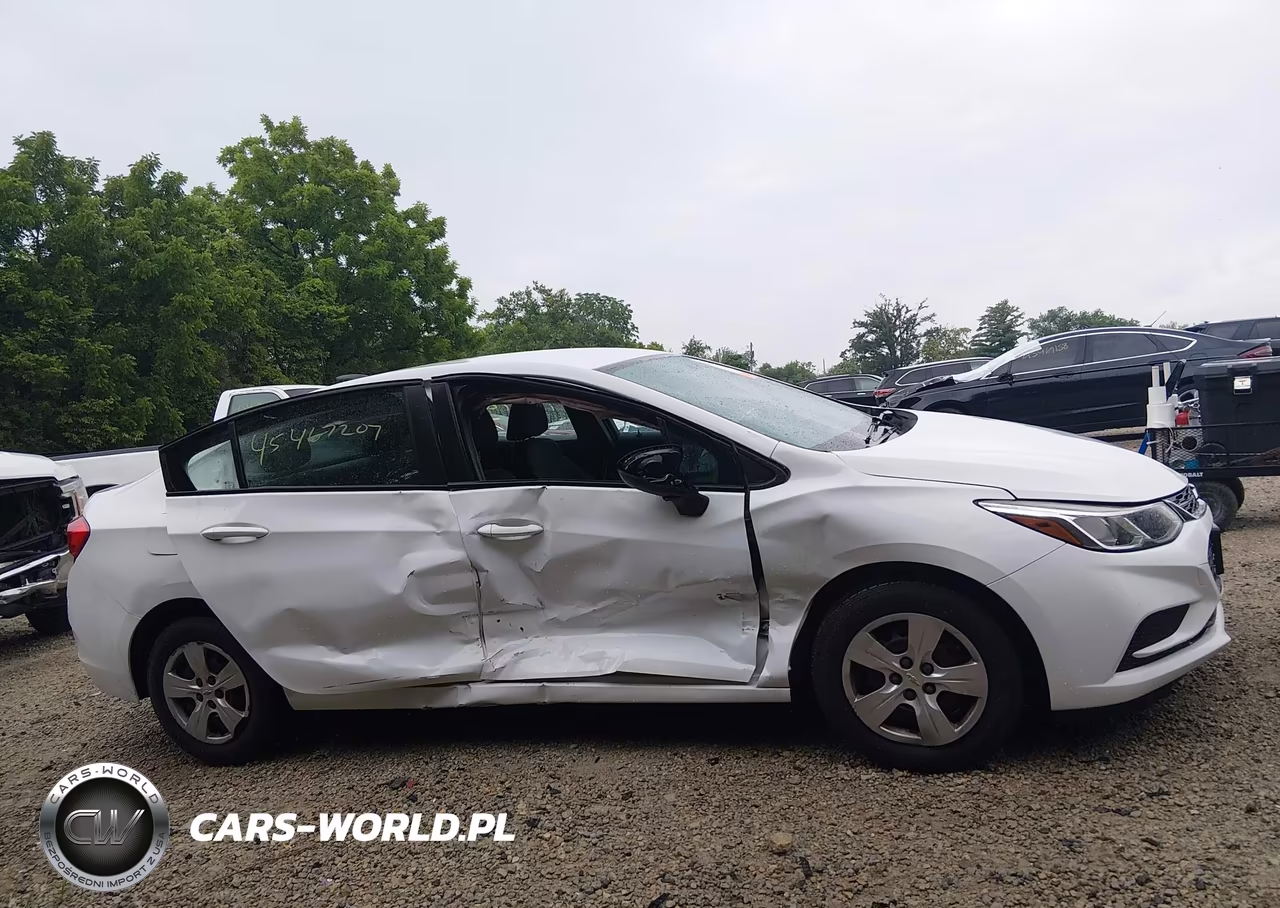2018 Chevrolet Cruze Ls Manual VIN:1G1BB5SMXJ7116839 - 12