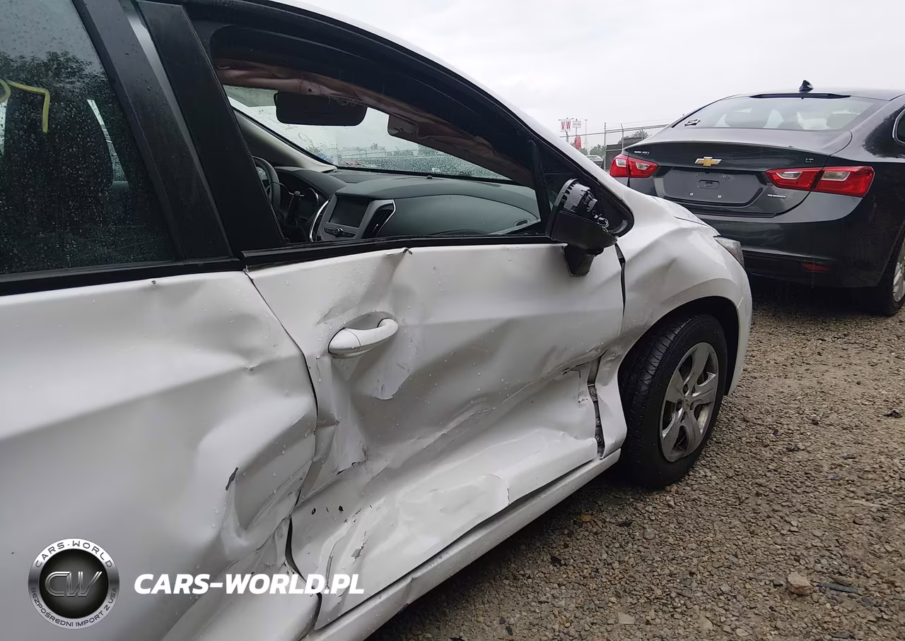 2018 Chevrolet Cruze Ls Manual VIN:1G1BB5SMXJ7116839 - 16