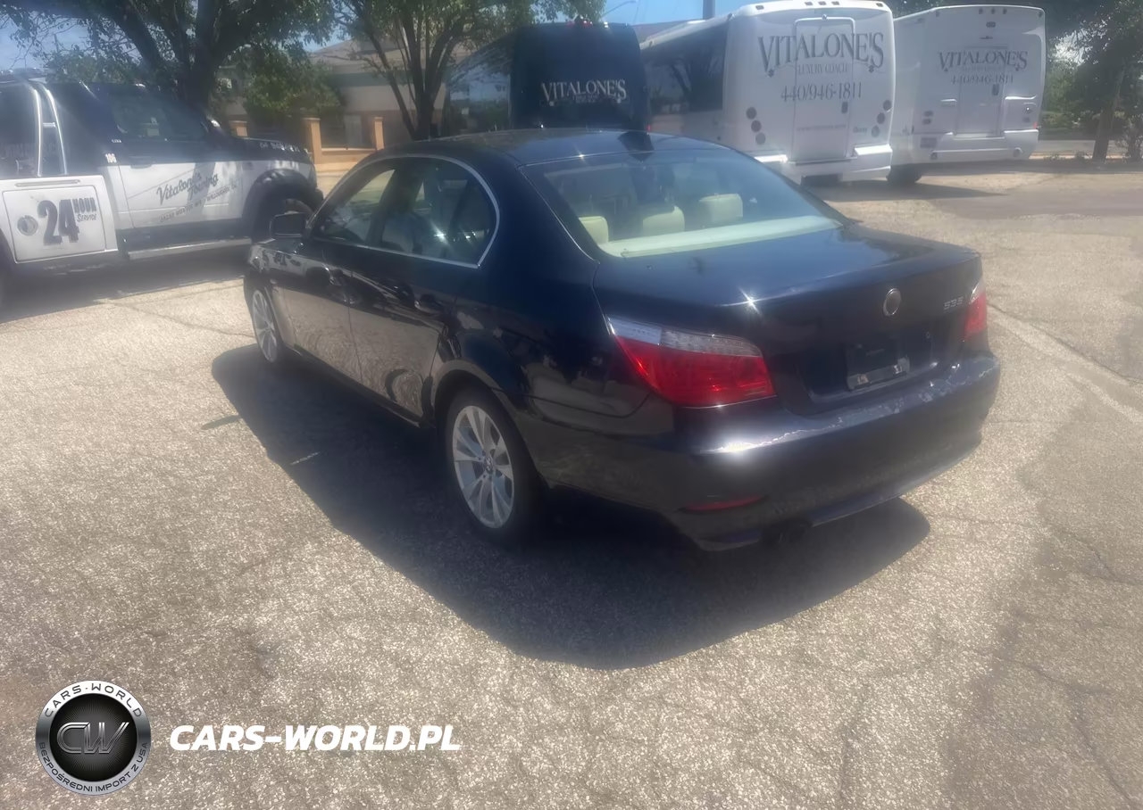2010 BMW 535I xDrive VIN:WBANV9C57AC137758 - 3