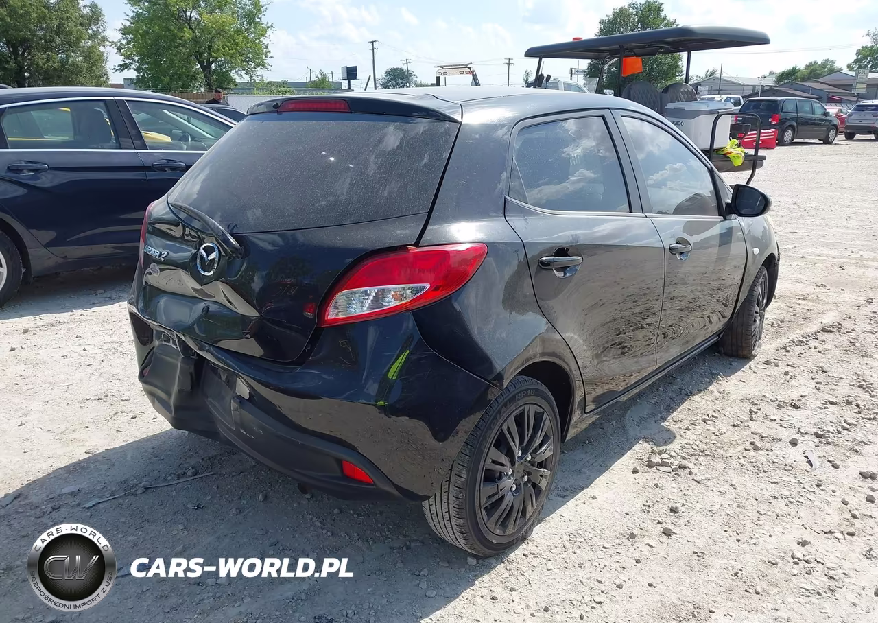 2013 Mazda Mazda2 Sport VIN:JM1DE1KY2D0152976 - 4