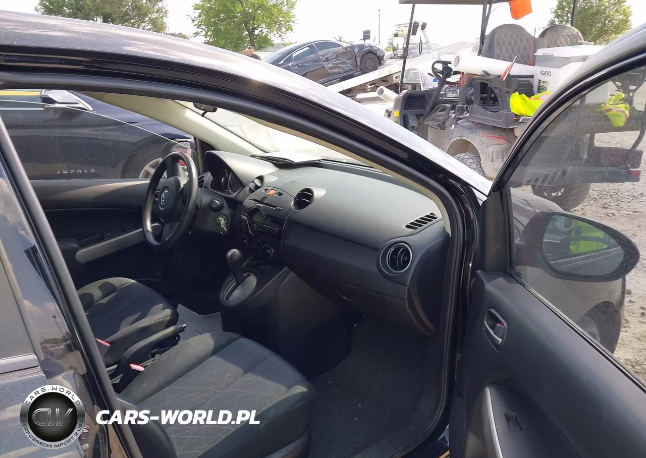 2013 Mazda Mazda2 Sport VIN:JM1DE1KY2D0152976 - 5
