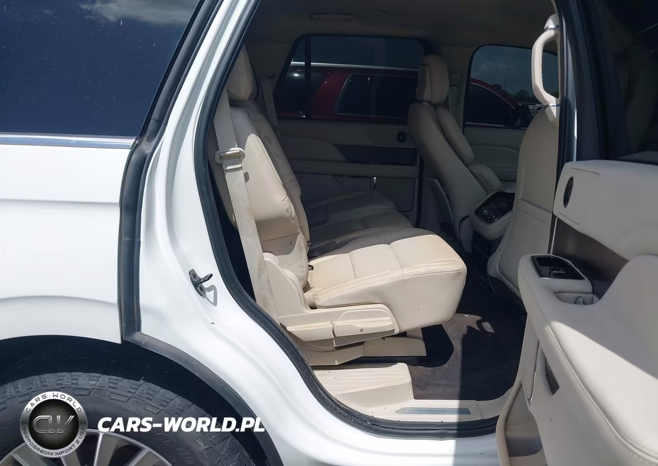 2021 Lincoln Navigator Standard VIN:5LMJJ2MT8MEL08021 - 8