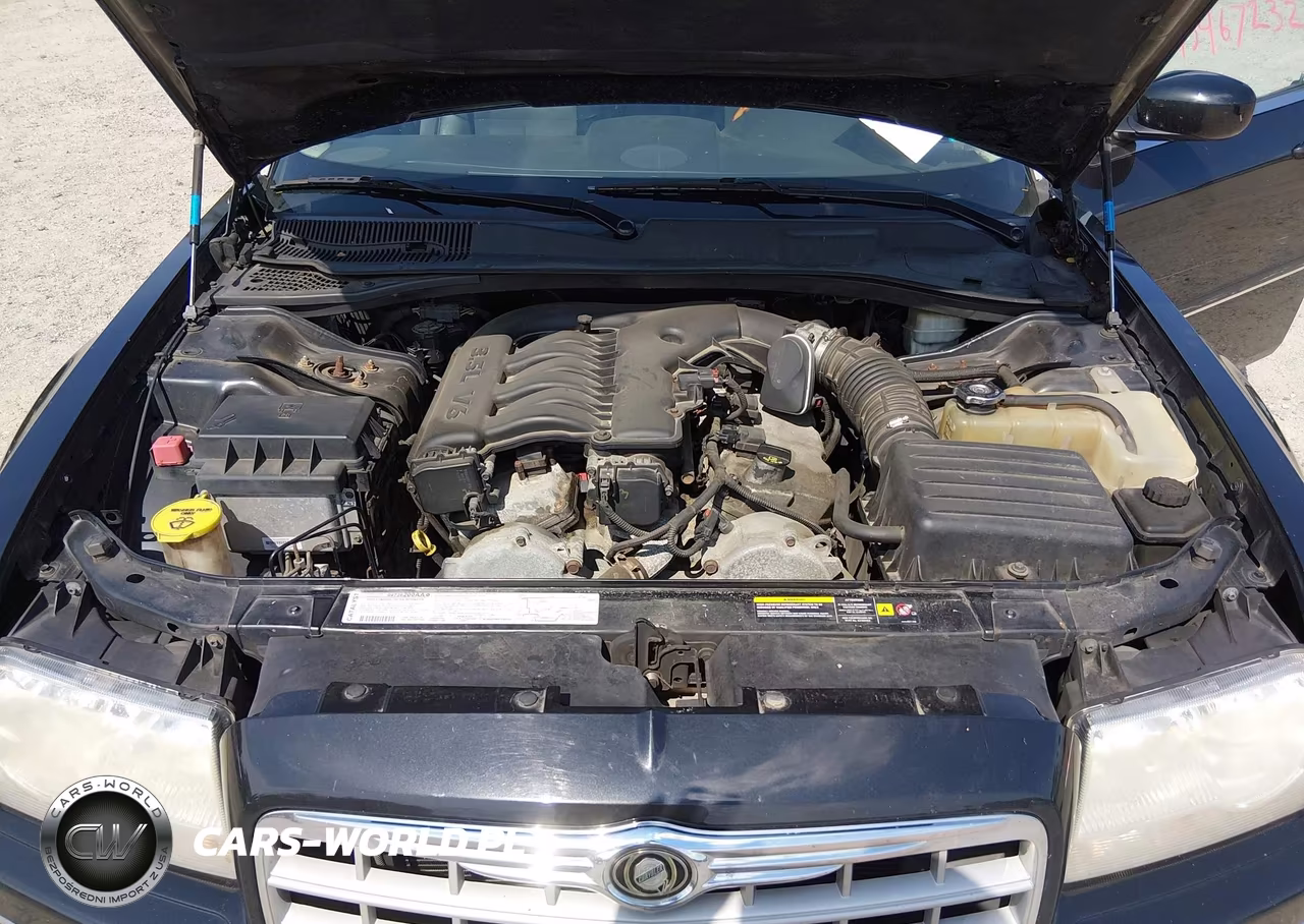 2005 Chrysler 300 Touring VIN:2C3AA53G95H595347 - 10
