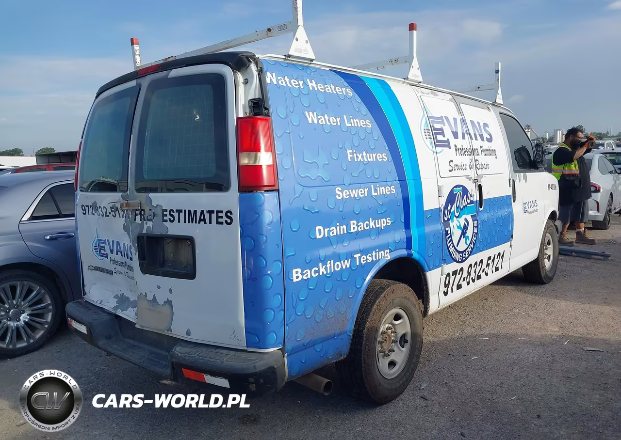 2007 Chevrolet Express Work Van VIN:1GCGG25V071248389 - 4