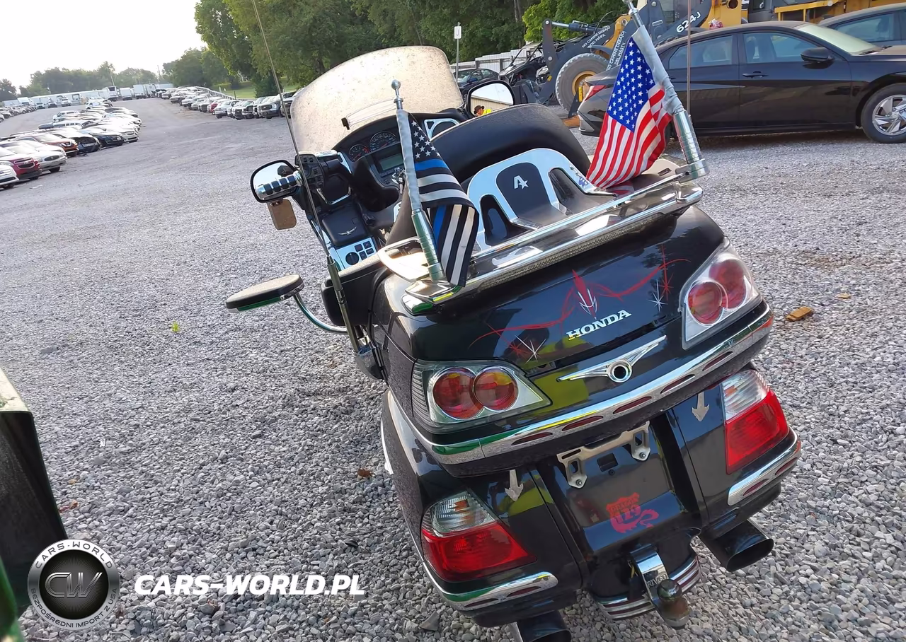 2010 Honda Gl1800 VIN:1HFSC47G5AA900842 - 3