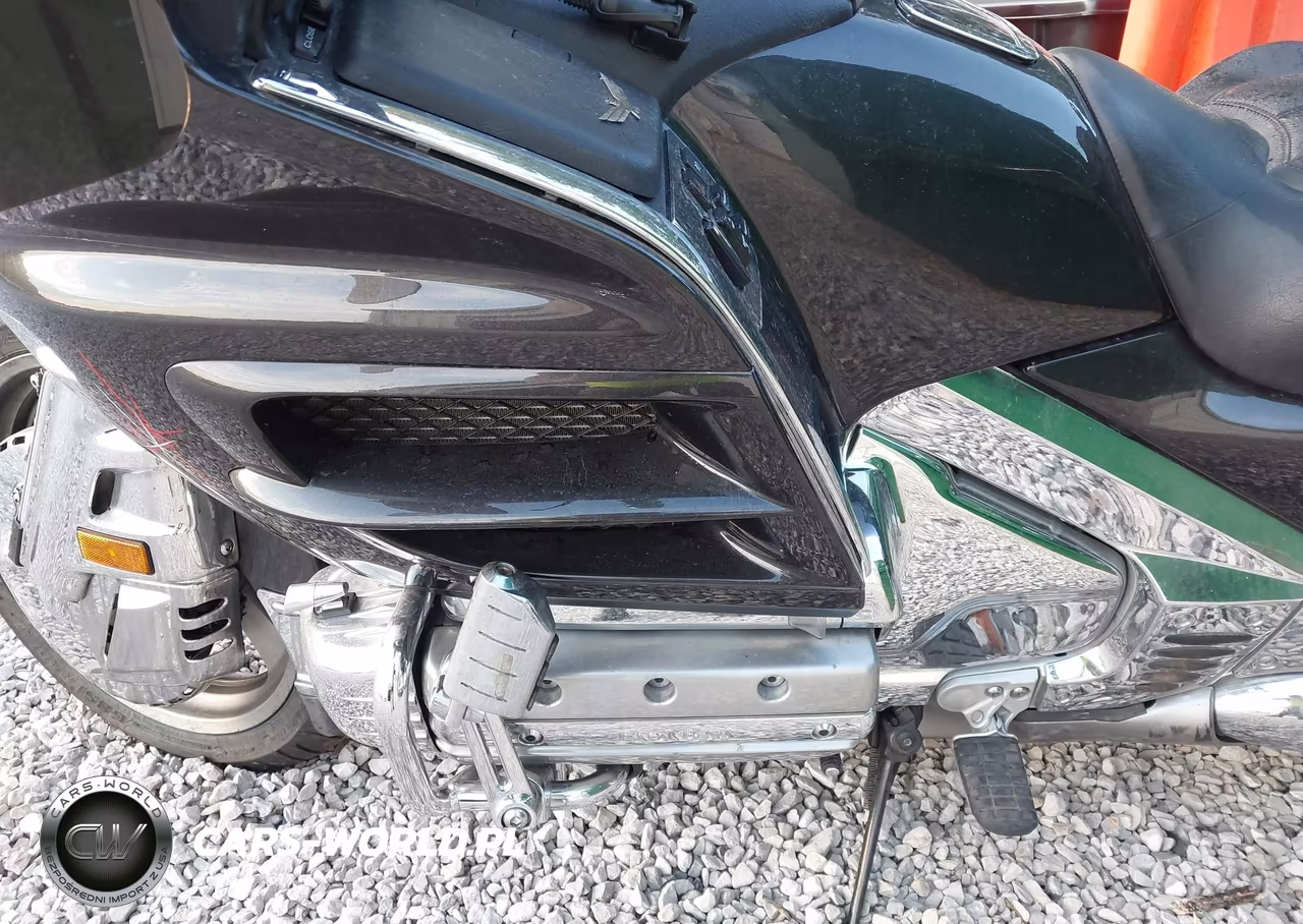 2010 Honda Gl1800 VIN:1HFSC47G5AA900842 - 9