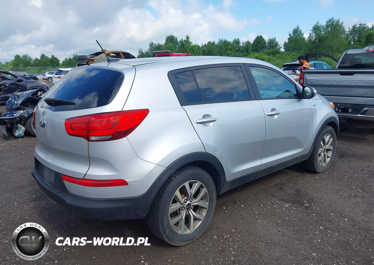 2016 Kia Sportage Lx VIN:KNDPBCAC2G7831780 - 4
