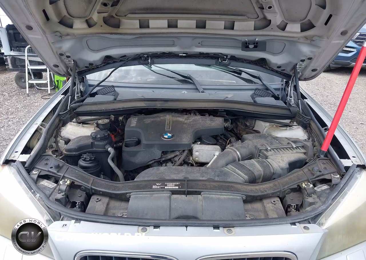 2014 BMW X1 xDrive28I VIN:WBAVL1C53EVY15147 - 10