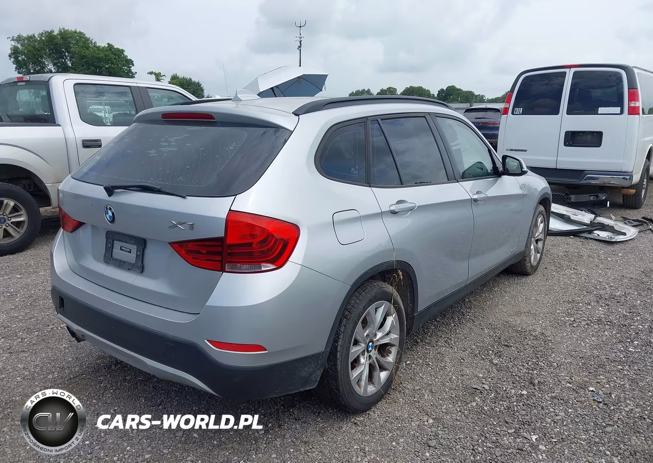 2014 BMW X1 xDrive28I VIN:WBAVL1C53EVY15147 - 4