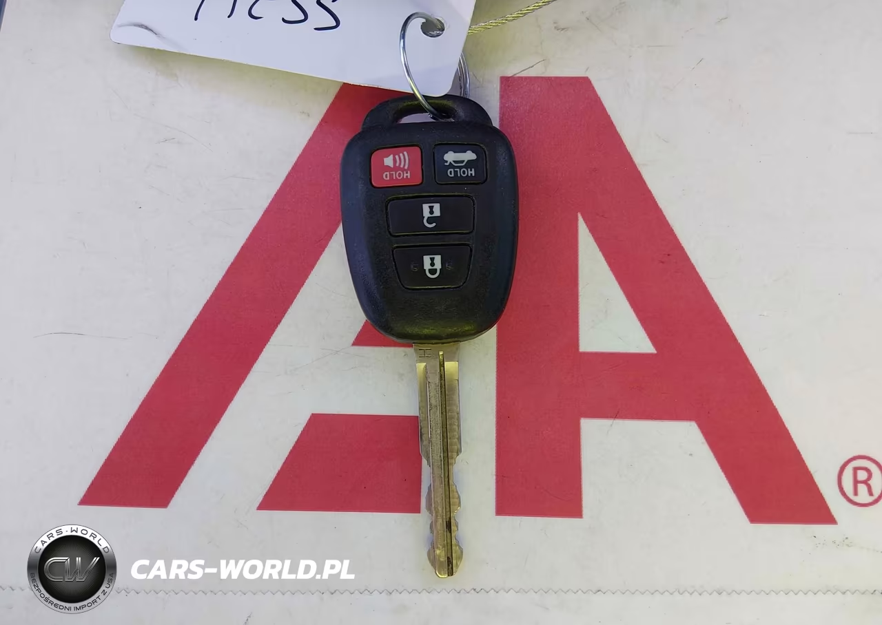 2017 Toyota Corolla Le VIN:5YFBURHE4HP709078 - 11