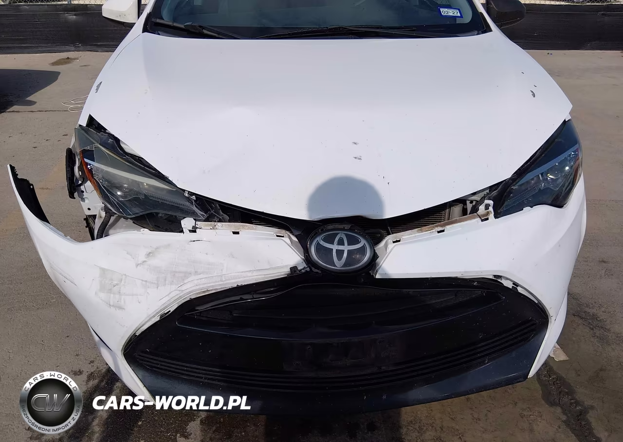 2017 Toyota Corolla Le VIN:5YFBURHE4HP709078 - 6