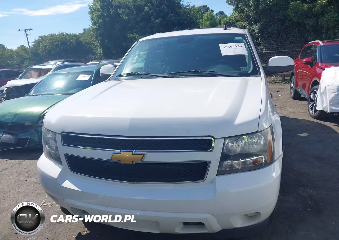 2013 Chevrolet Suburban Ls VIN:1GNSKHE72DR227741 - 12