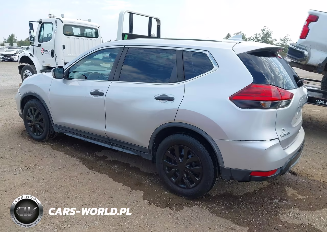 2017 Nissan Rogue S VIN:JN8AT2MT4HW136754 - 3