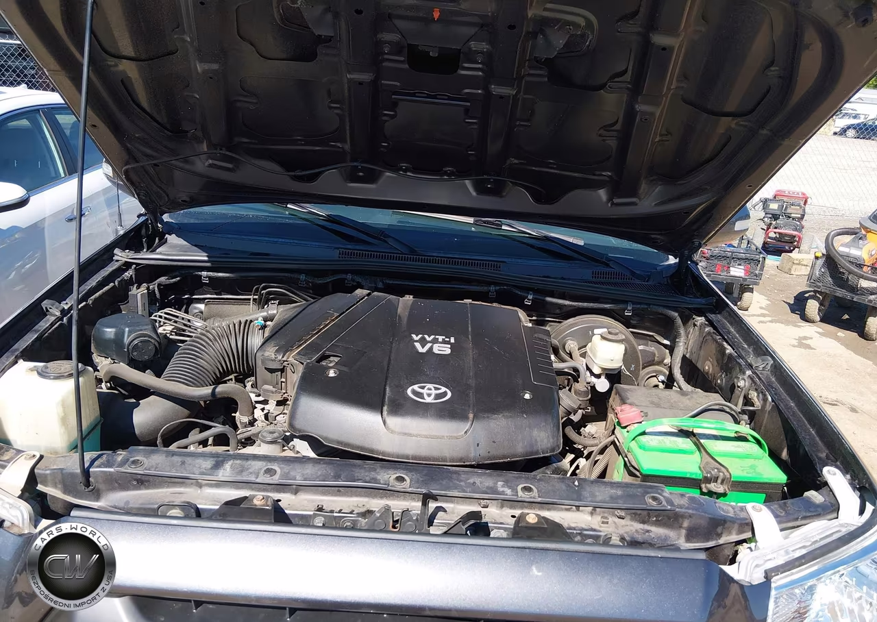 2015 Toyota Tacoma Base V6 VIN:3TMLU4EN5FM166226 - 10