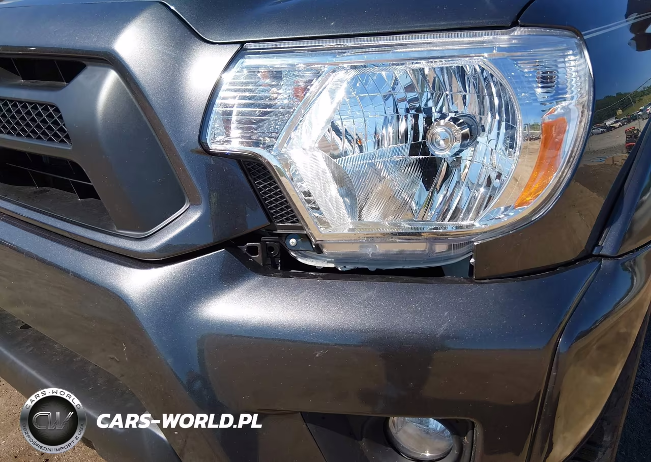 2015 Toyota Tacoma Base V6 VIN:3TMLU4EN5FM166226 - 17