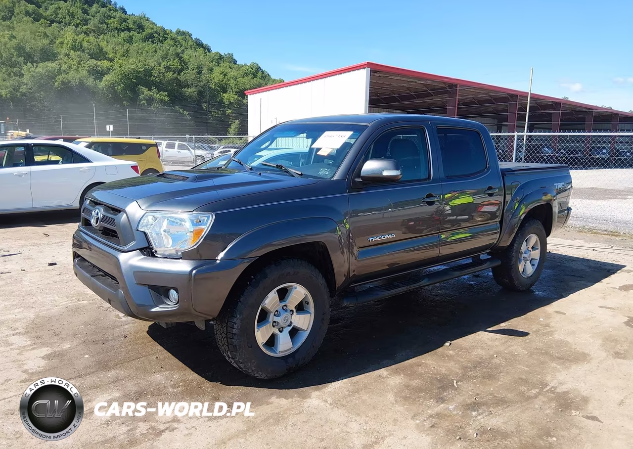 2015 Toyota Tacoma Base V6 VIN:3TMLU4EN5FM166226 - 2