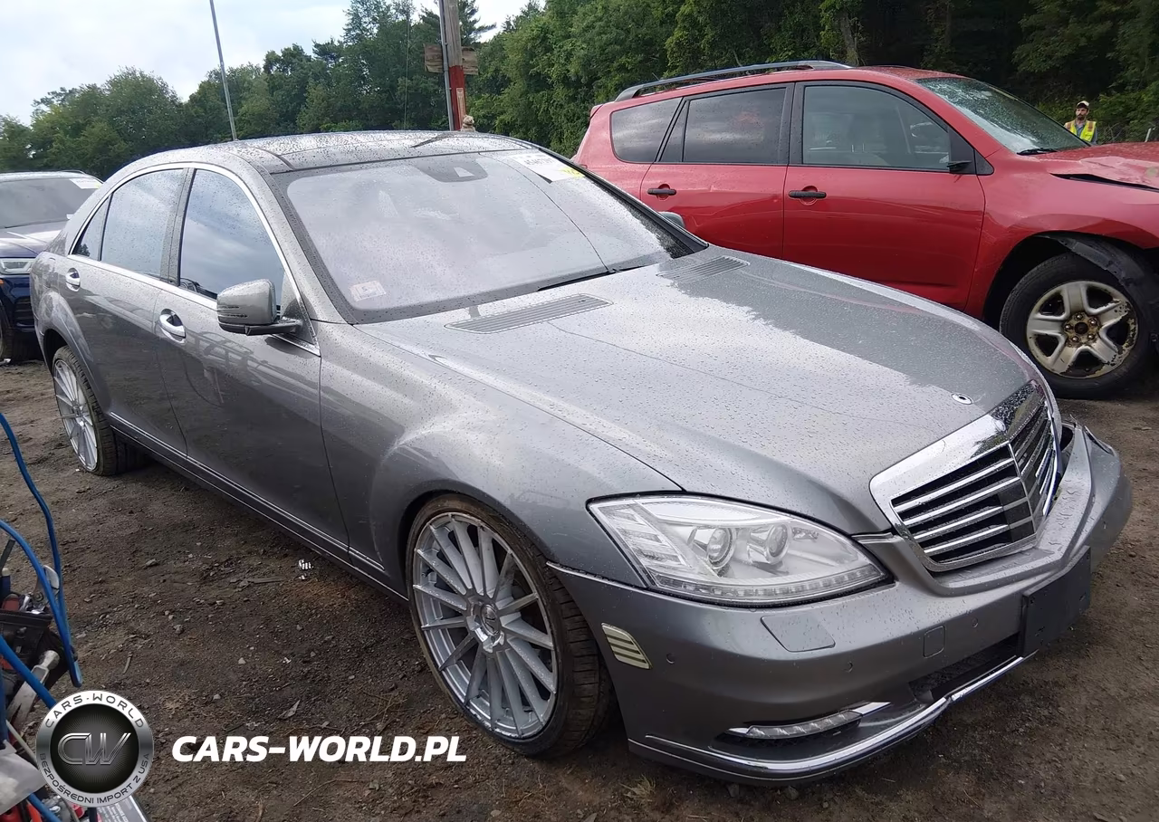 2013 Mercedes-Benz S 550 4Matic