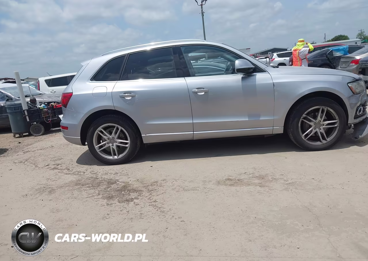 2016 Audi Q5 2.0T Premium VIN:WA1L2AFP8GA093849 - 13