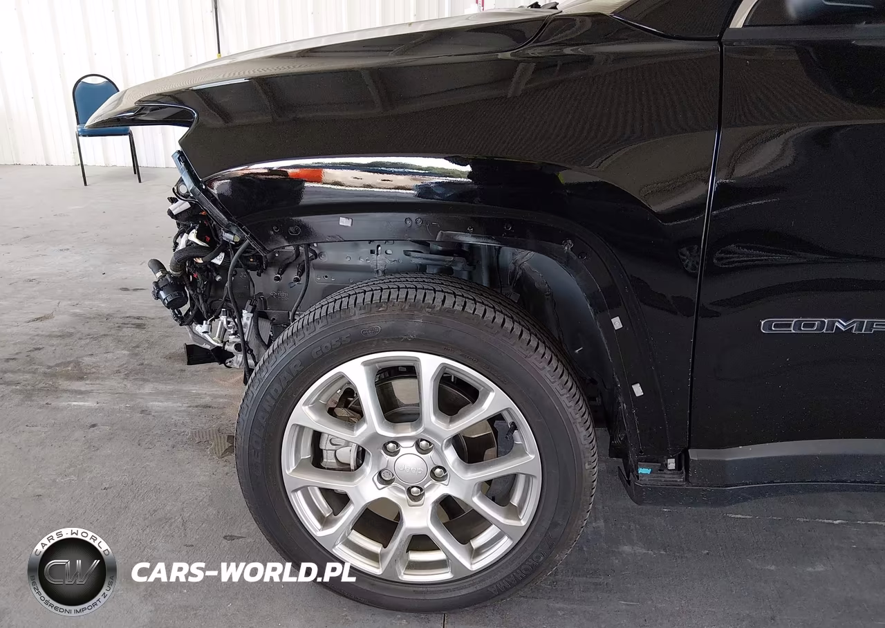 2024 Jeep Compass Latitude Lux Fwd VIN:3C4NJDFN5RT140929 - 6
