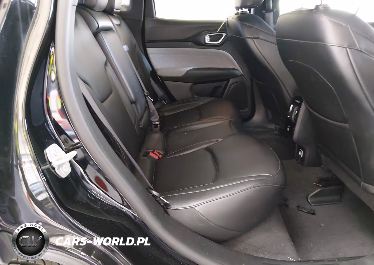2024 Jeep Compass Latitude Lux Fwd VIN:3C4NJDFN5RT140929 - 8