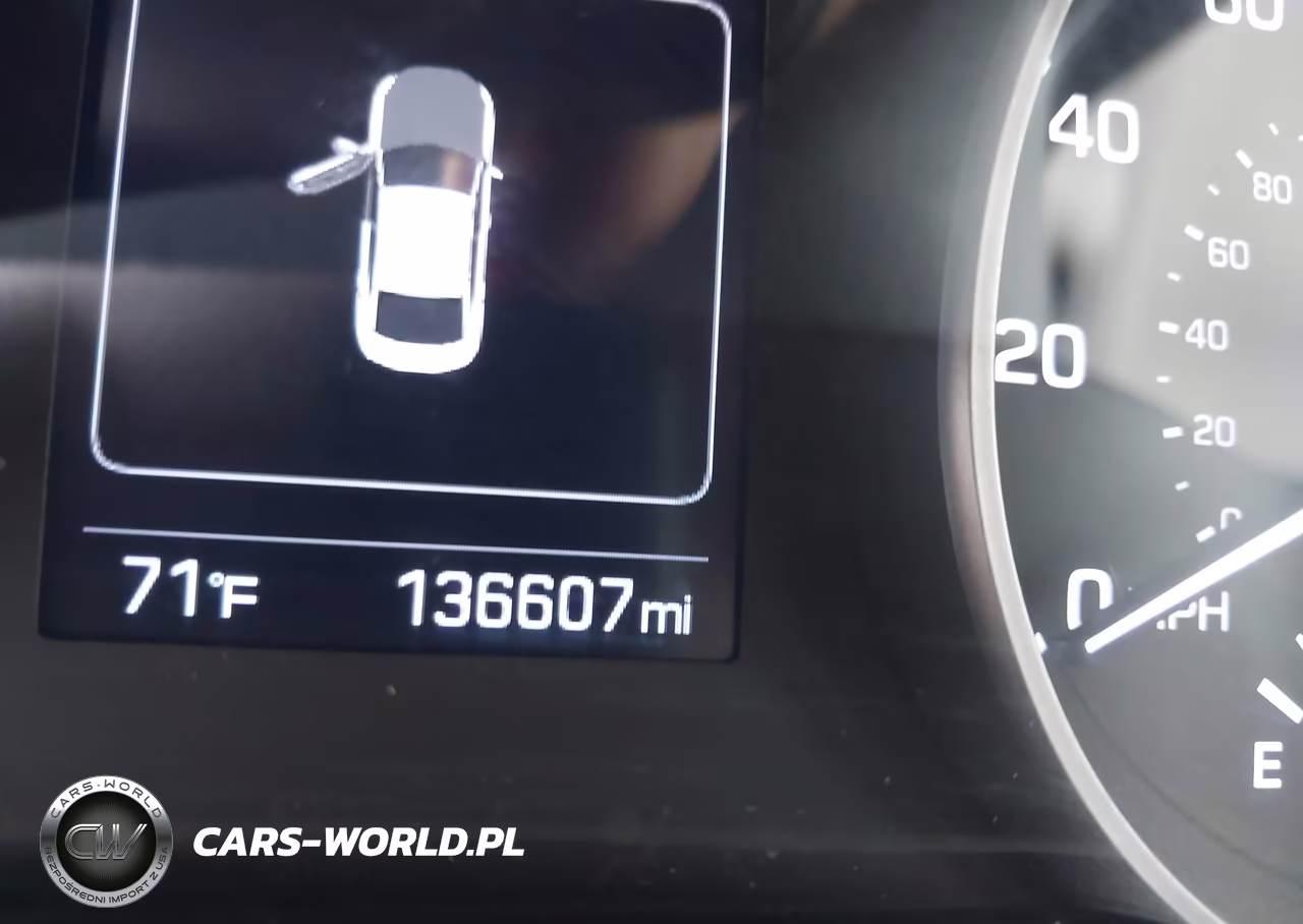 2018 Hyundai Elantra Sel VIN:5NPD84LF9JH300822 - 15