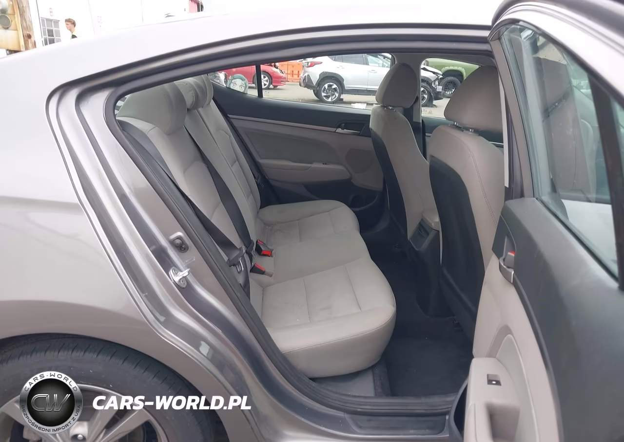 2018 Hyundai Elantra Sel VIN:5NPD84LF9JH300822 - 8