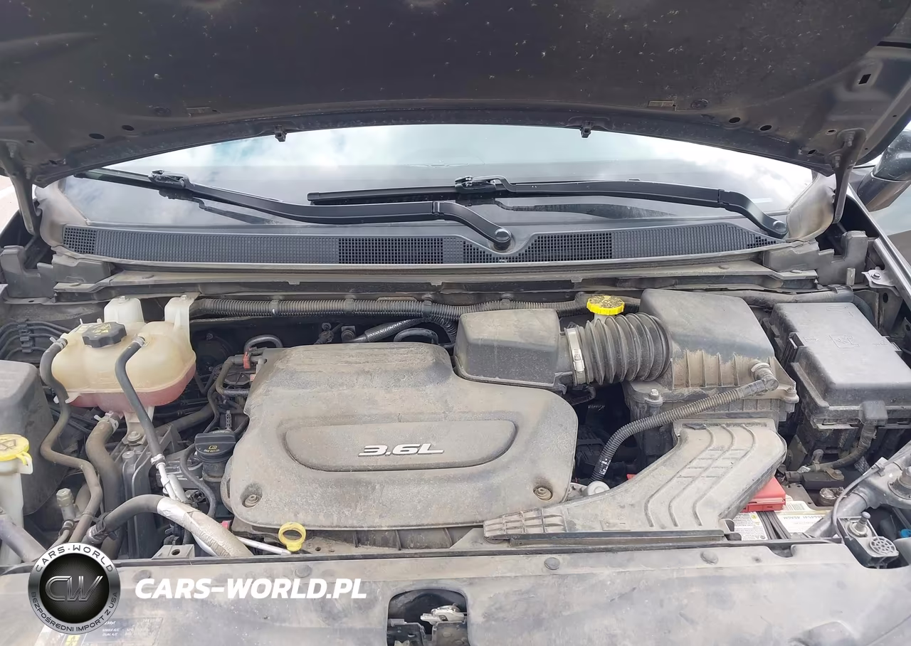 2019 Chrysler Pacifica Limited VIN:2C4RC1GG2KR551594 - 10