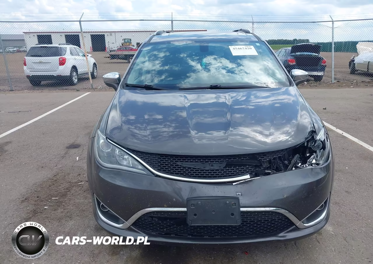 2019 Chrysler Pacifica Limited VIN:2C4RC1GG2KR551594 - 12