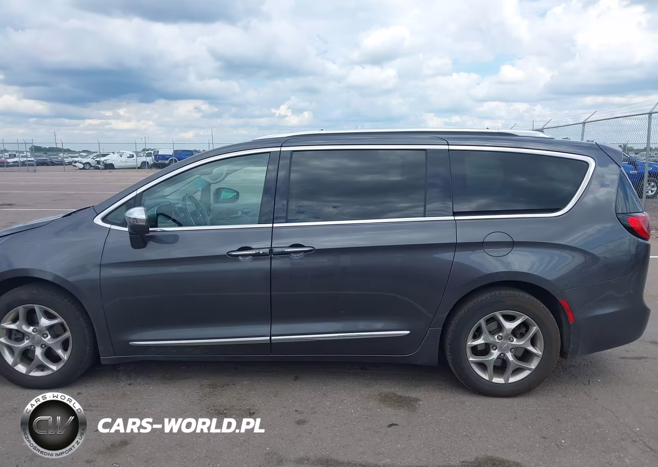 2019 Chrysler Pacifica Limited VIN:2C4RC1GG2KR551594 - 14