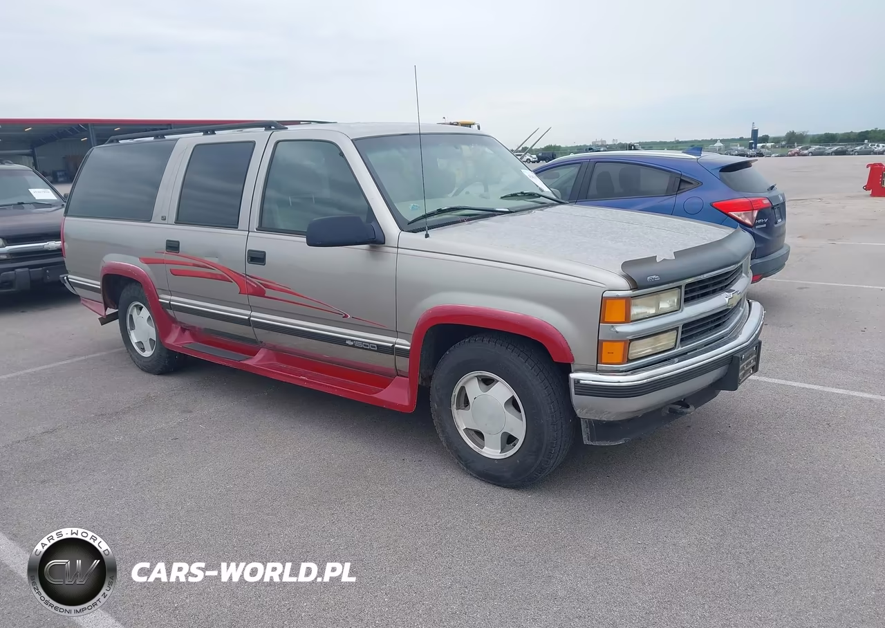 1999 Chevrolet Suburban Lt