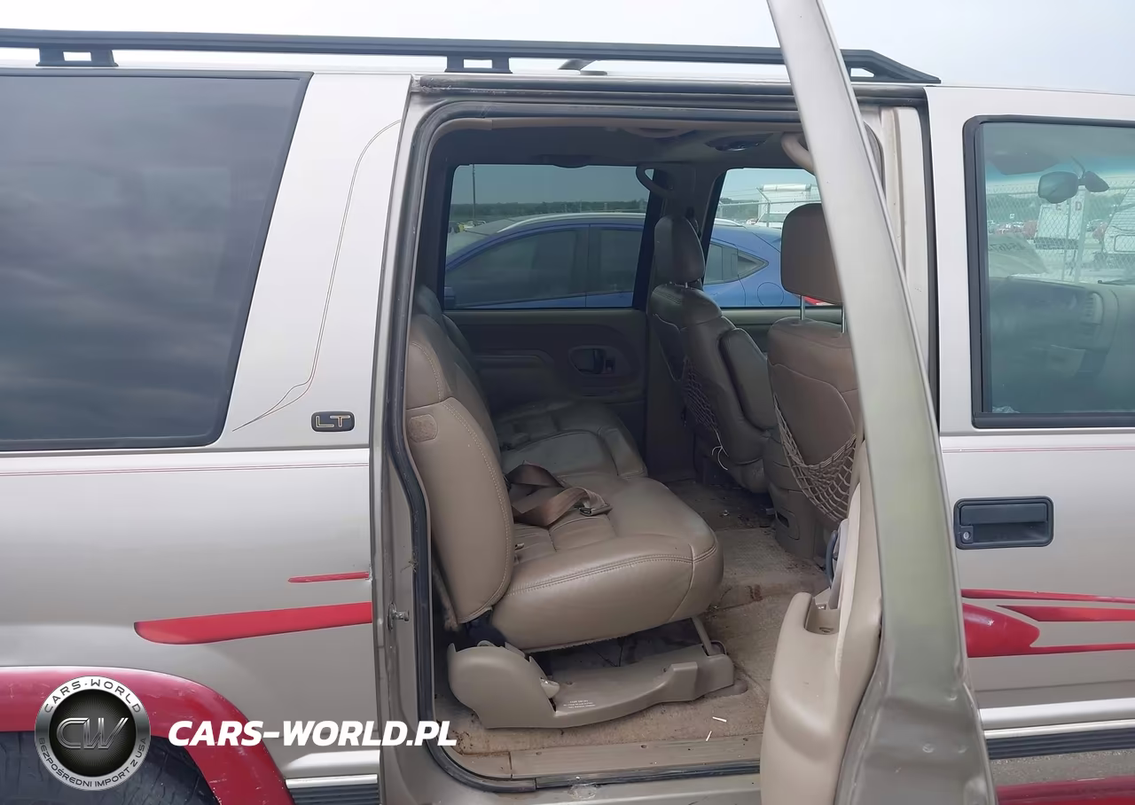 1999 Chevrolet Suburban Lt VIN:3GNFK16R7XG189159 - 8