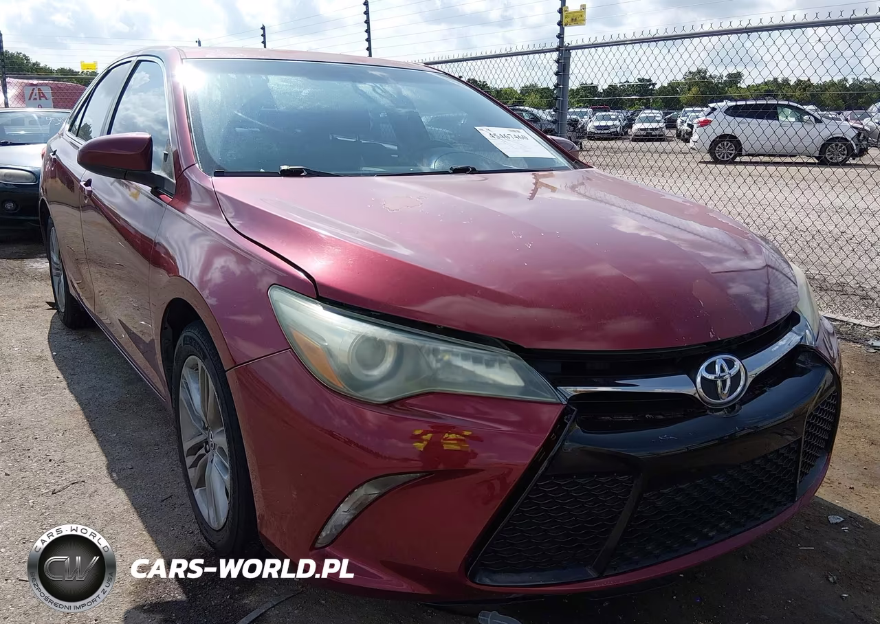 2015 Toyota Camry Se – zdjęcie 1 z 13