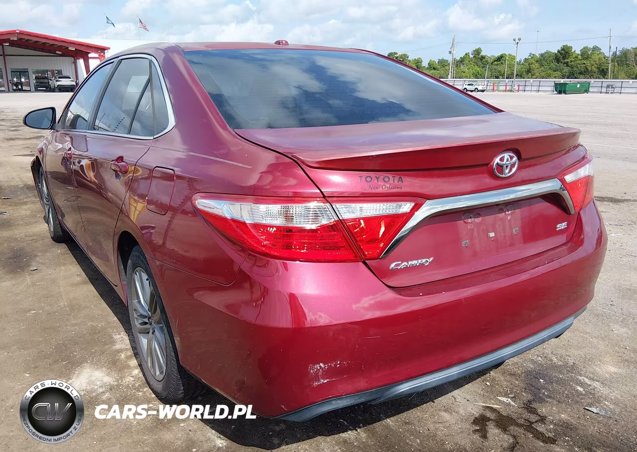2015 Toyota Camry Se VIN:4T1BF1FK1FU899955 - 3