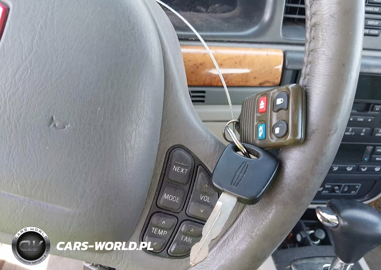 1998 Lincoln Continental VIN:1LNFM97V5WY742226 - 11
